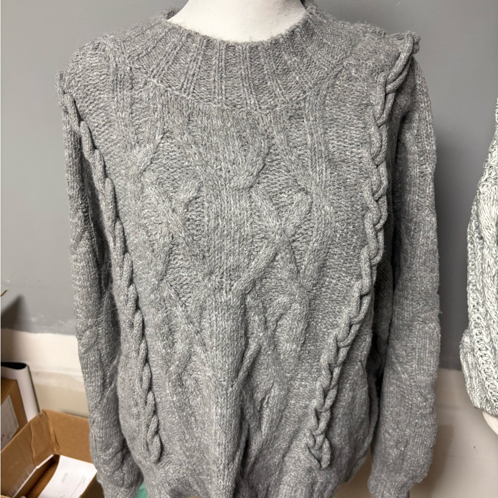 Elegant Gray Cable Knit Sweater